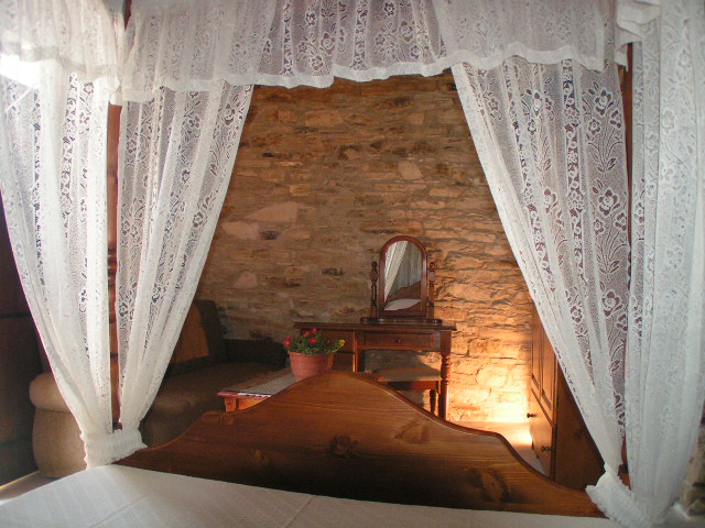 Fourposter beds in our luxury holiday apartments let you sleep the Cyprus style